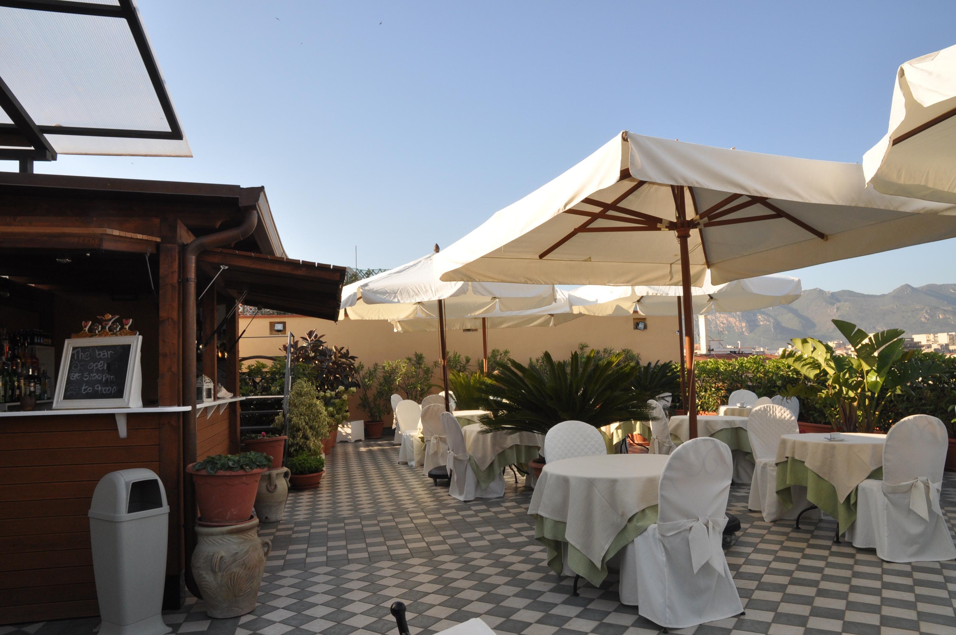 Hotel Ambasciatori Palermo Esterno foto
