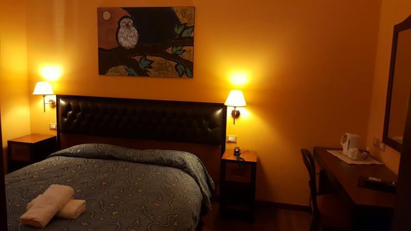 Hotel Ambasciatori Palermo Esterno foto