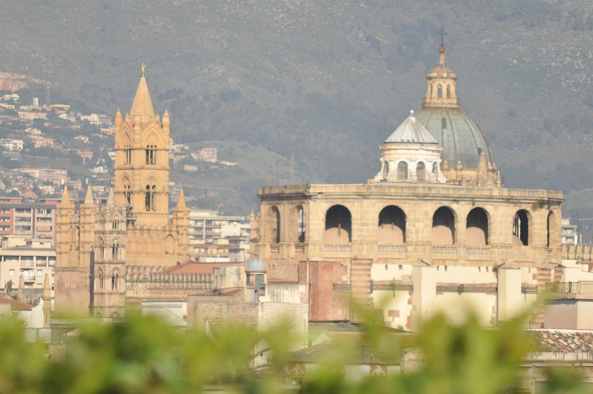 Hotel Ambasciatori Palermo Esterno foto